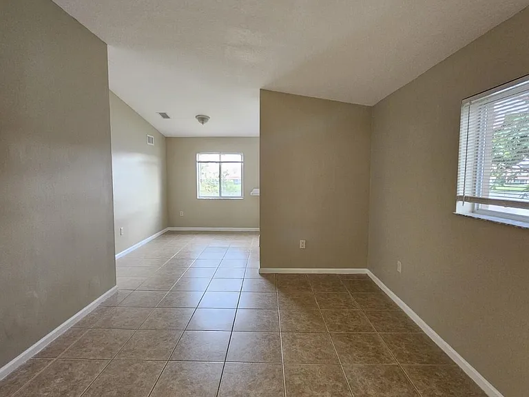 3490 Briar Bay Blvd #206 — Photo 3