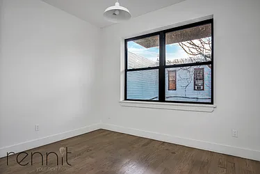 Rented by Rennit Inc.