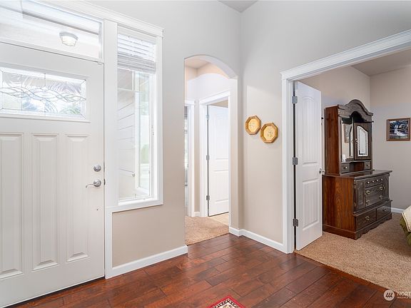 3rd image of 2211 Kildane Way SE