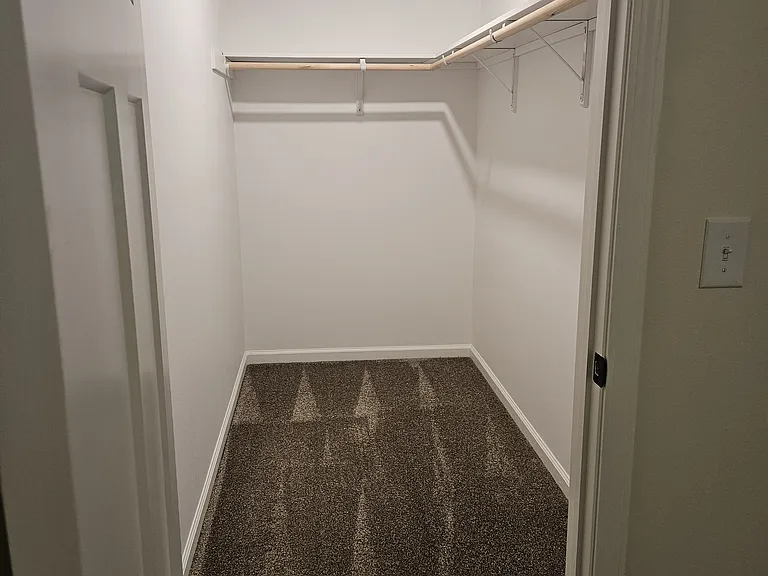 220 S 7th St #3 — Photo 16