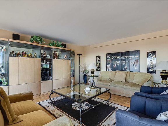 5th image of 166-25 Powells Cove Blvd APT 14D