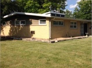 5656 W 80th St, Oak Lawn, IL