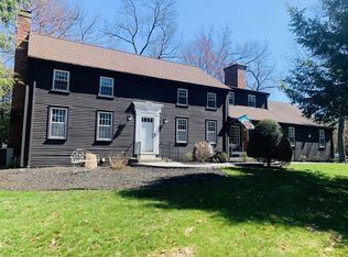 86 Overlook Dr, Westfield, MA 01085