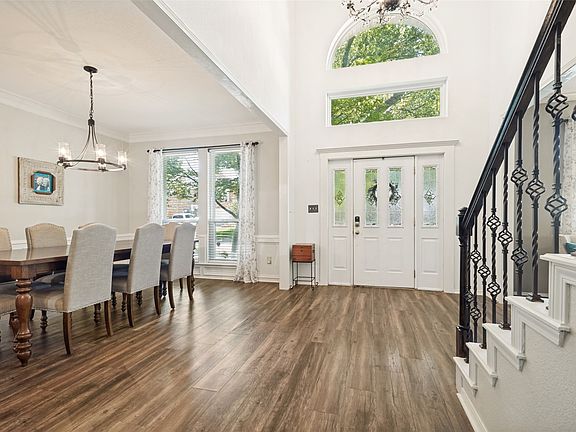 3rd image of 3320 Druid Way