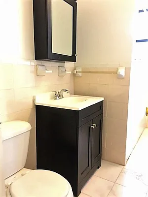 Rented by Lang Realty LLC | media 16