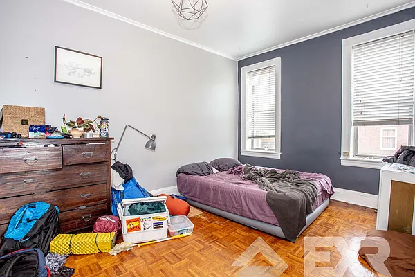 Rented by EXR | media 26