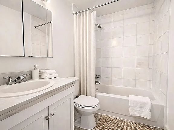 5th image of 366 W 52nd St APT 2B