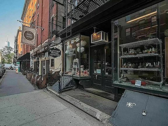 5th image of 224 Sullivan St APT D1