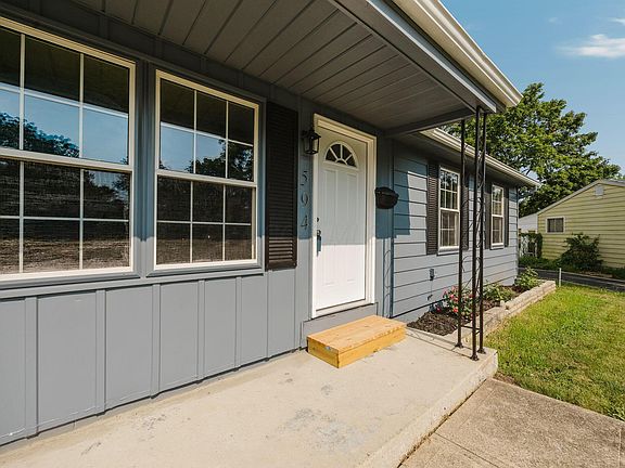 4th image of 594 Oak Gale Ln