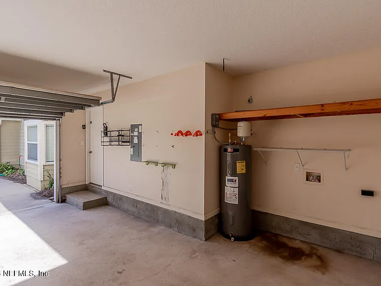 2891 Saint Maarten Ct — Photo 38