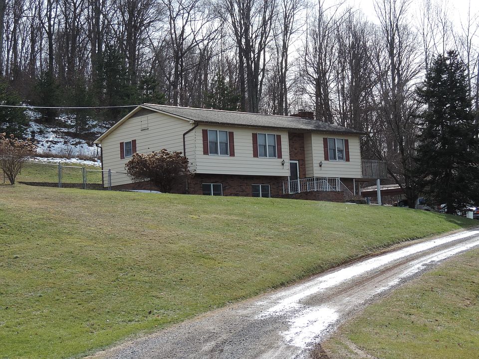 1st image of 93 Farmland Dr