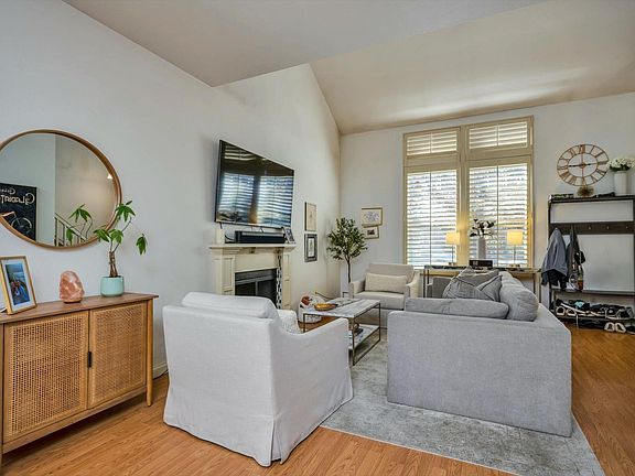 5th image of 921 Chiles Avenue