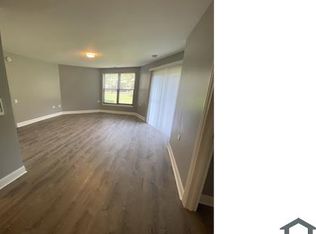 3121 W Madison St #M, Chicago, IL 60612