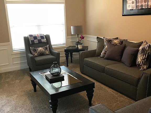 5th image of 216 W Haven Dr