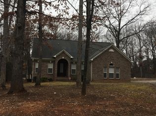 4953 Lakeview Rd, Charlotte, NC 28216