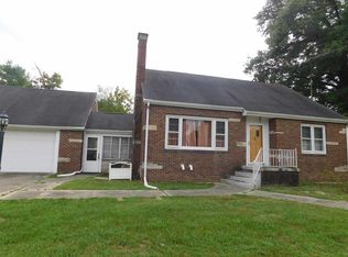 7954 E State St, Dugger, IN 47848