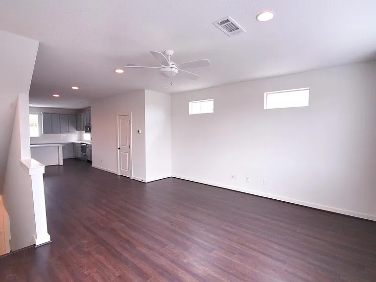 3519 S Hills Ave — Photo 7