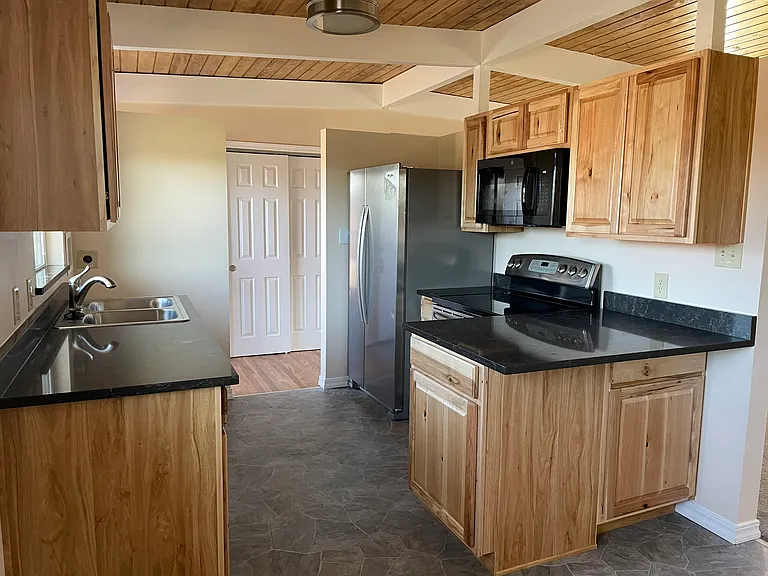 4151 S Hazel Ct — Photo 10