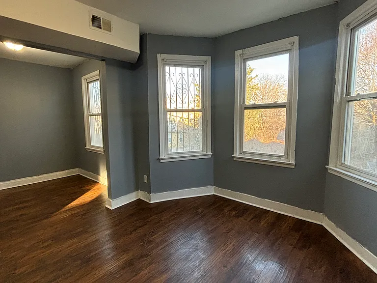 313 S 19th St #2 — Photo 5