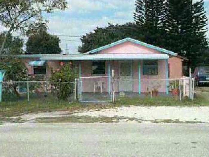 1st image of 5432 Carver St