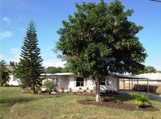 414 67th St NW, Bradenton, FL 34209
