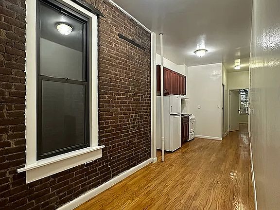 3rd image of 406 W 56th St APT 3E