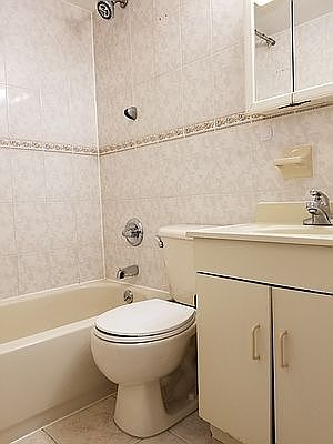 5th image of 140-11 32nd Ave #3