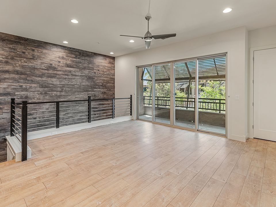 great room exits to balcony