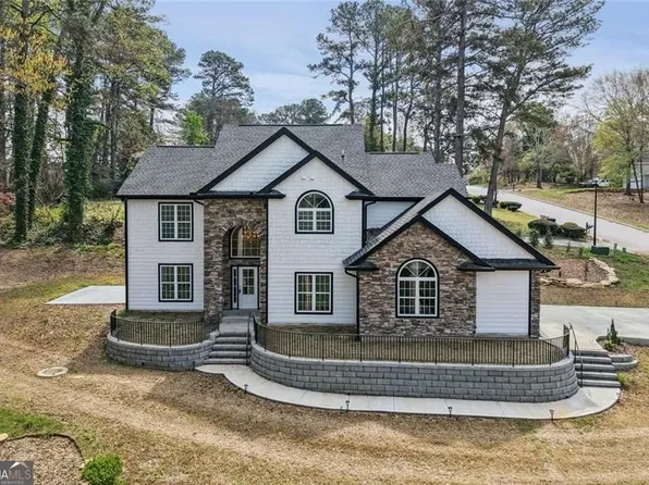 2122 Graystone Pkwy, Grayson, GA 30017