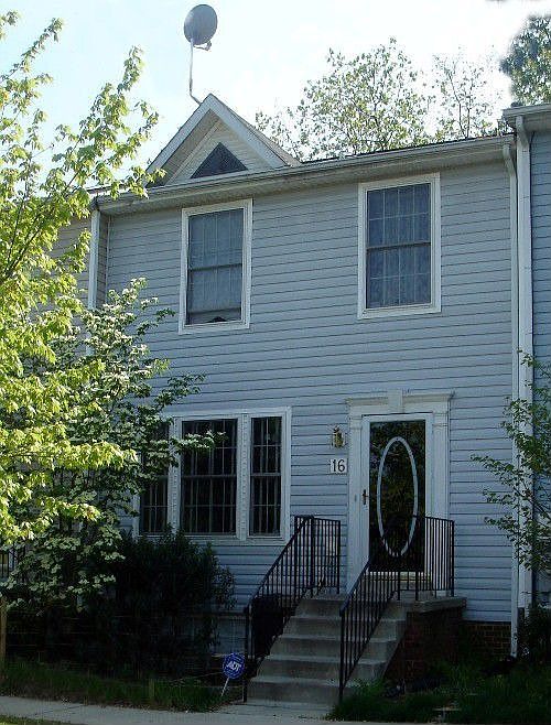 16 Juliana Circle West