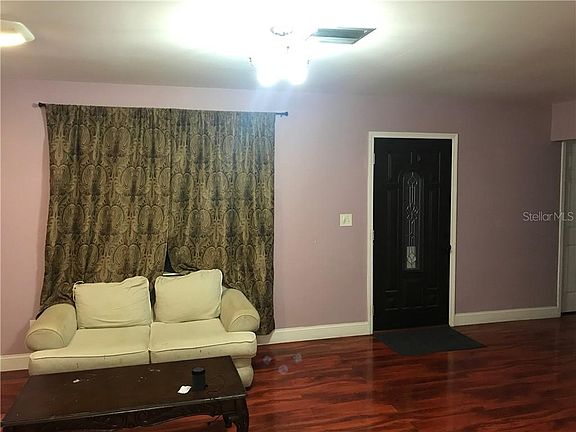 4th image of 7002 Kingsbury Cir