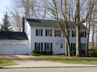 8845 Tanglewood Trl, Chagrin Falls, OH 44023