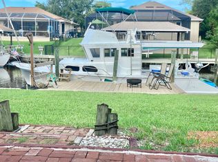 32 Cleveland Ct, Palm Coast, FL 32137