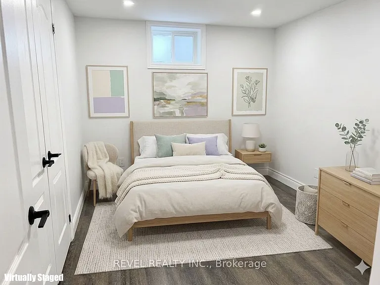 636 Scarlett Rd S #LOWER — Photo 13