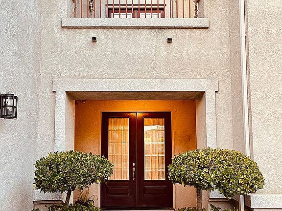 5th image of 1551 Riverview Ave