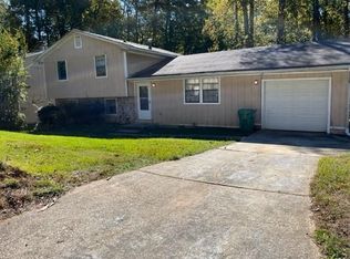 2258 Cherokee Valley Dr, Lithonia, GA 30058