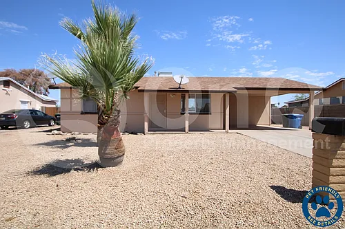 4312 E Burgess Ln Photo 1