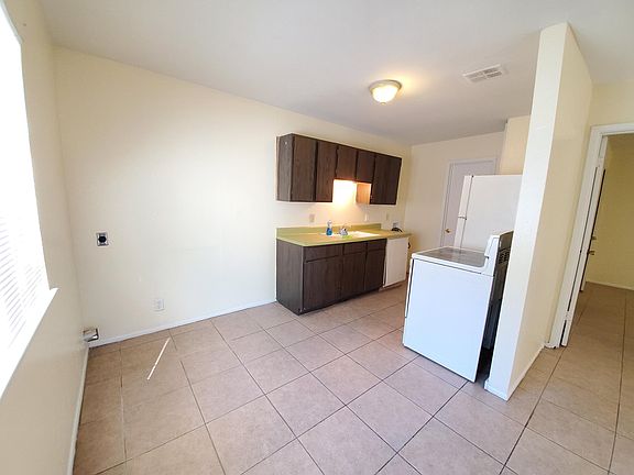 5th image of 5910 Elm Valley Dr APT 4