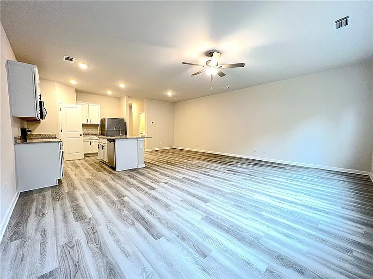 4141 Oakwood Terrace Ct — Photo 10
