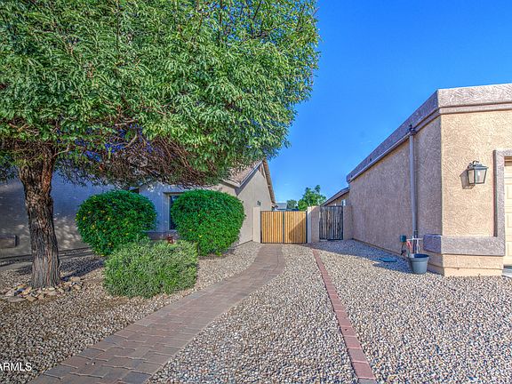 4th image of 1575 S APACHE Drive