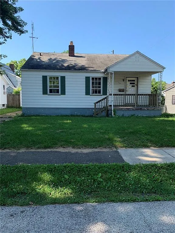 1081 Evans Ct photo 1