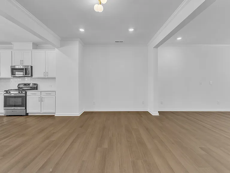 810 Basswood Glen Trl — Photo 23