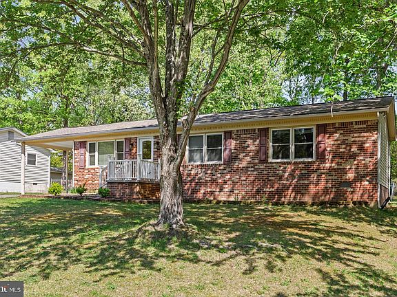 4th image of 25960 Hills Dr