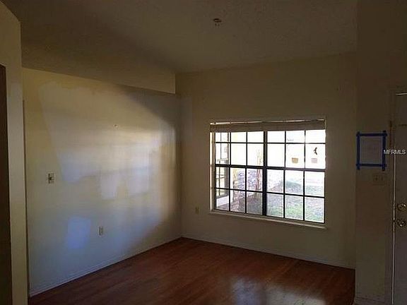 5th image of 927 Drepsen Hook Dr