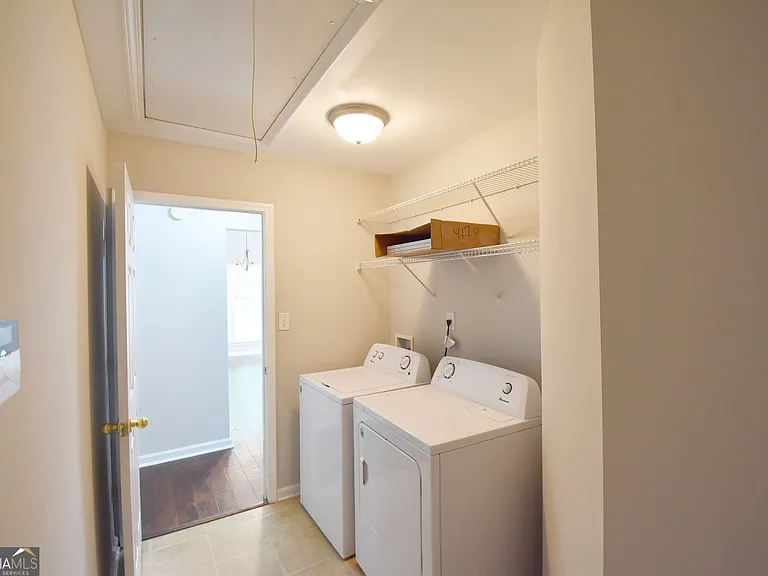 208 Turnbridge Cir — Photo 29