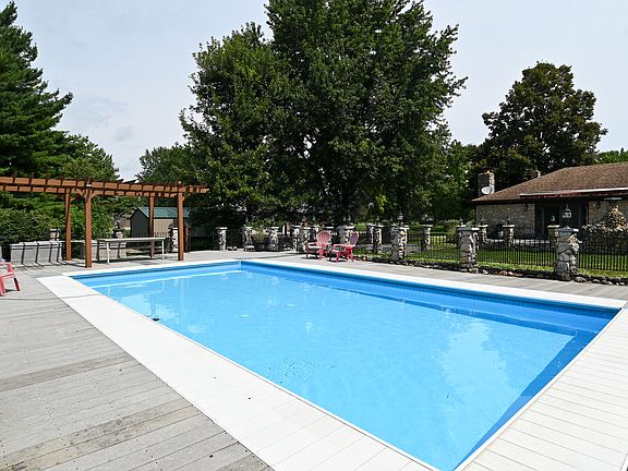 2nd image of 1436 Concordia Dr