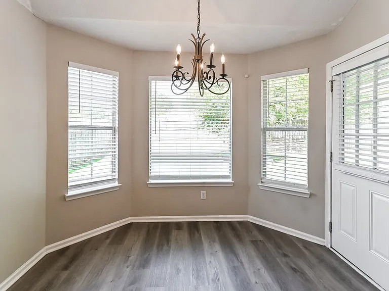 3123 Conger Ct W — Photo 6