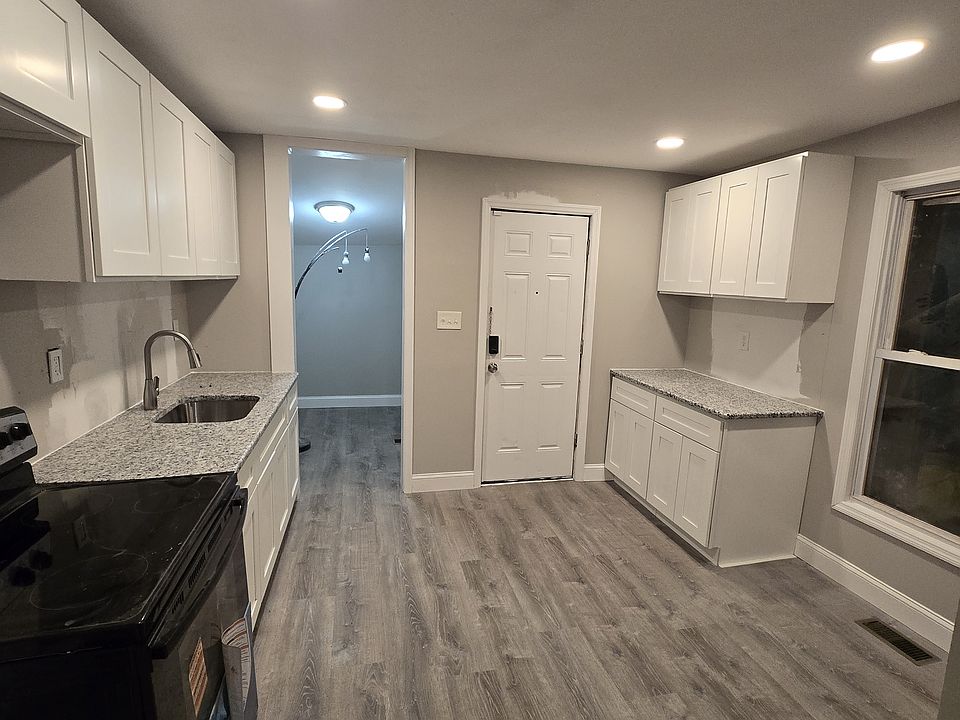 1st image of 207 S 4th St #1A