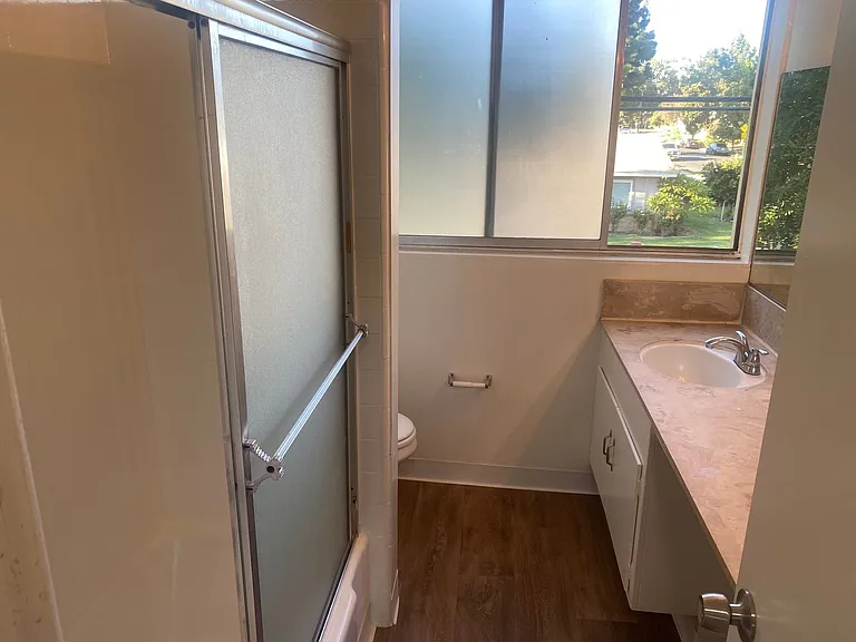 Etiwanda 8830, LP — Photo 24