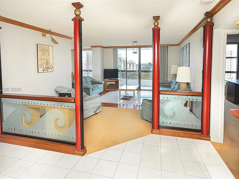 3530 Mystic Pointe Dr #1401 — Photo 40